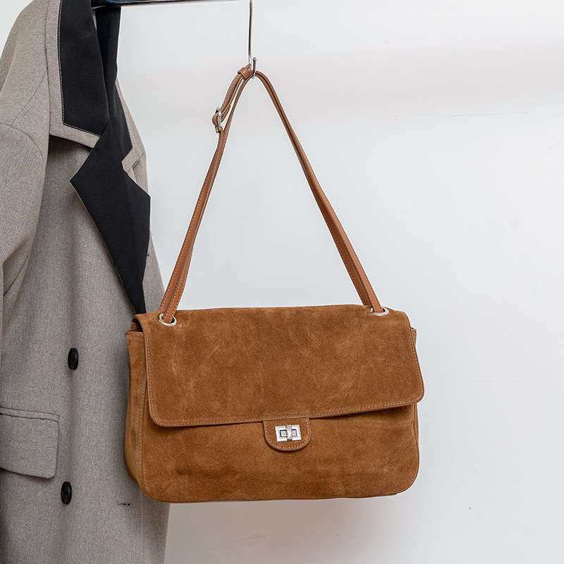 Bolsa de Ombro em Couro Suede  - Leather Work Handbag avaliação e preço